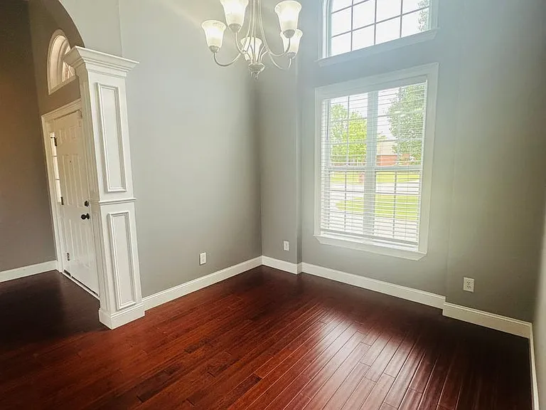 709 Loudon Hill Dr — Photo 5