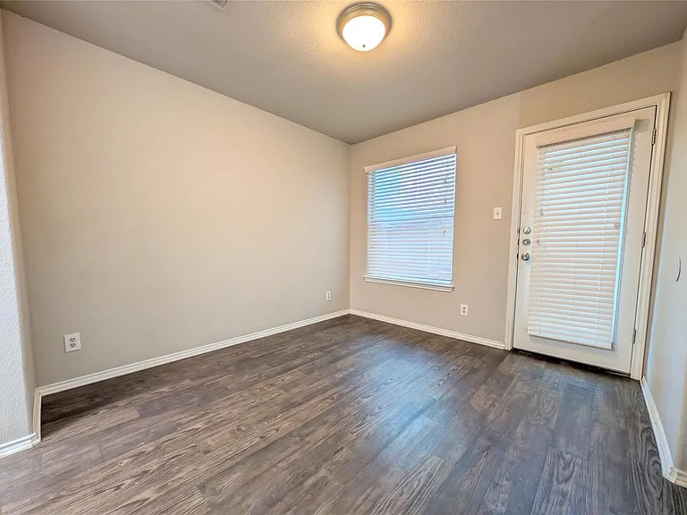 8816 Schick Rd #D — Photo 5
