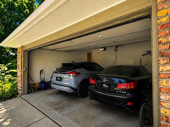5th image of 2709 Belaire Dr