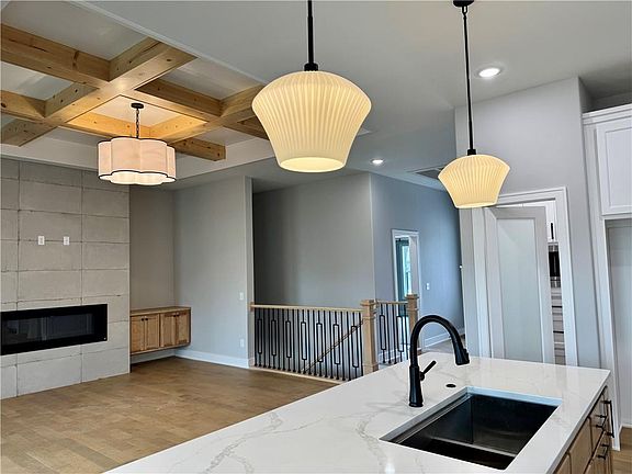 4th image of 5888 NW Black Oak Ct