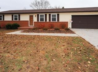 2712 Birdwell Dr, Maryville, TN 37804