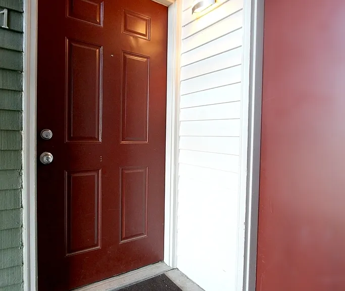 12037 Des Moines Memorial Dr S #5 — Photo 9