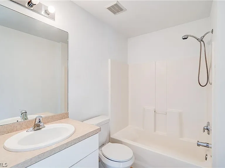 2705 Matena Ave S — Photo 10