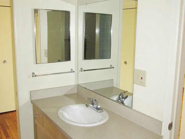5034 Mansfield Ave #105 — Photo 6