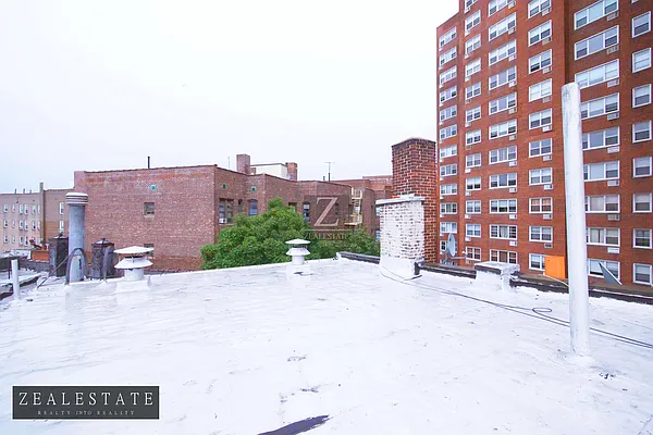 Rented by ZealEstate Group Inc | media 15