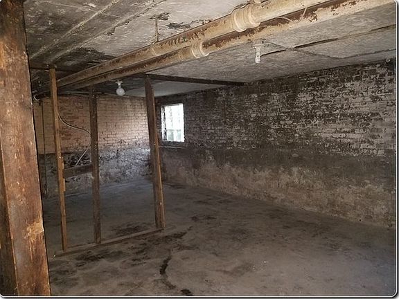 3rd image of 306 N Latrobe Ave