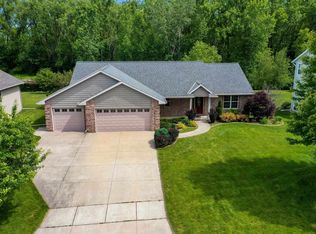 2361 Berkley Rd, De Pere, WI 54115