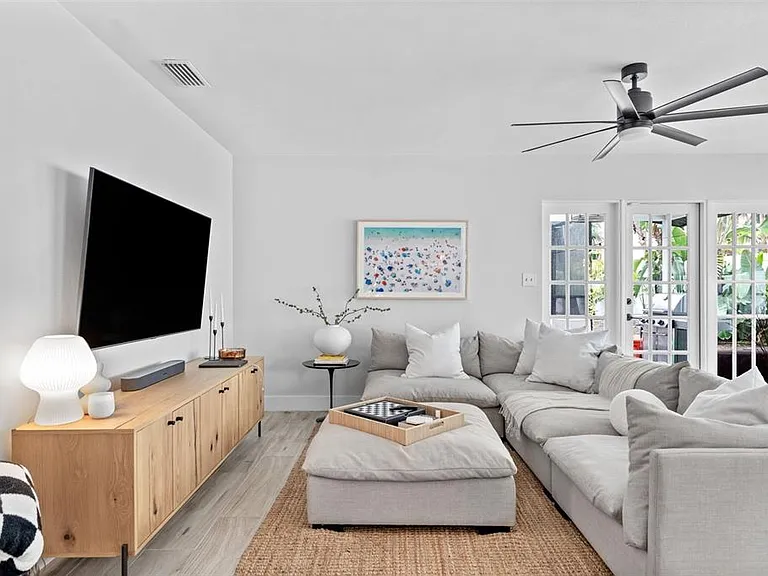 3601 W Dale Ave — Photo 11