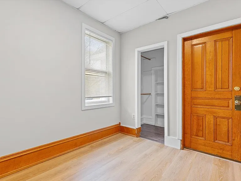 322 S Stewart Ave #3 — Photo 9