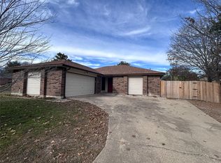 10058 Marblehead Ct, Fort Worth, TX 76108