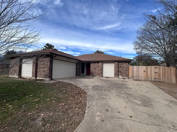 10058 Marblehead Ct, Fort Worth, TX 76108