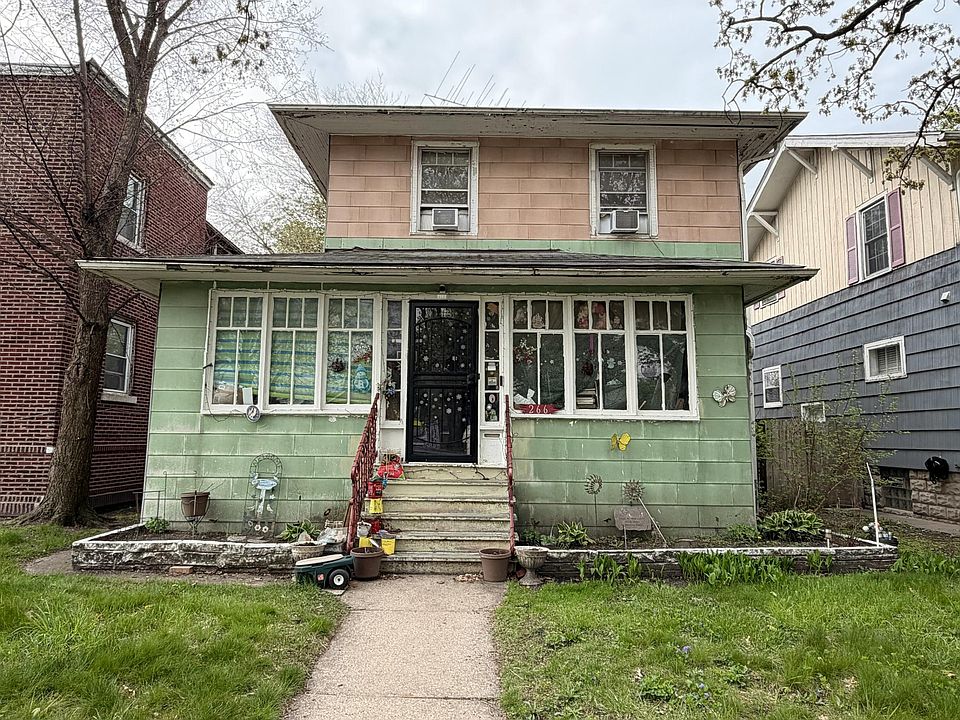 1st image of 266 Dyer Blvd