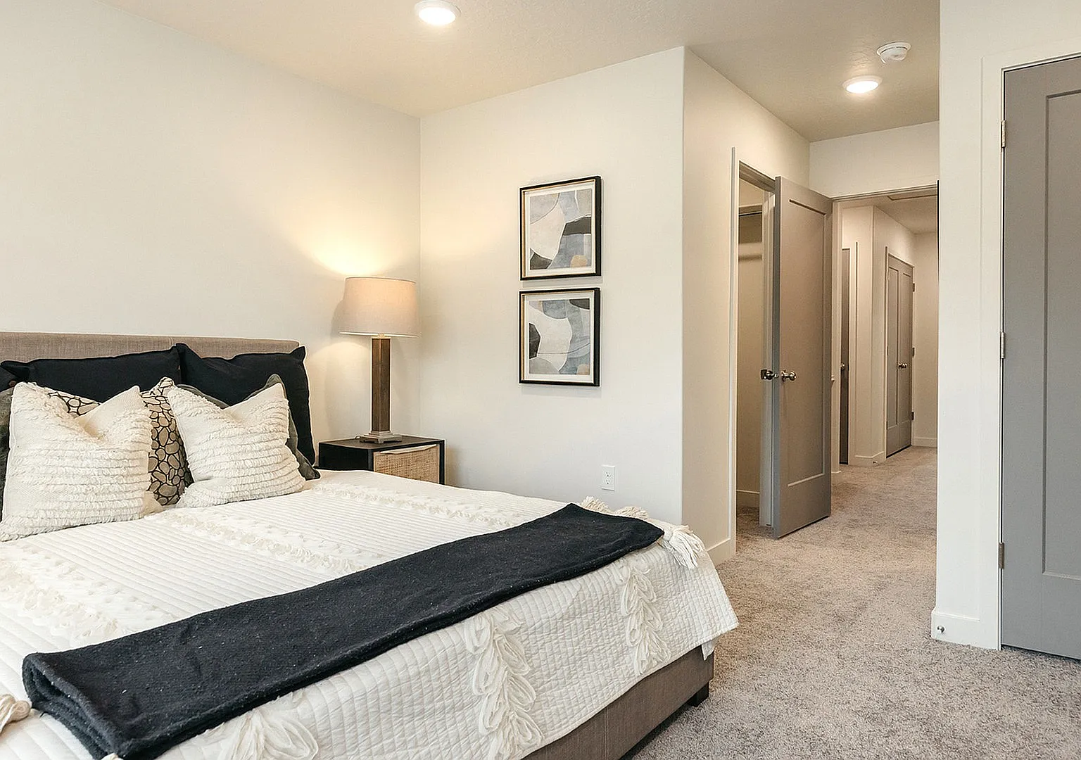 Railrunner Townhomes — Photo 4