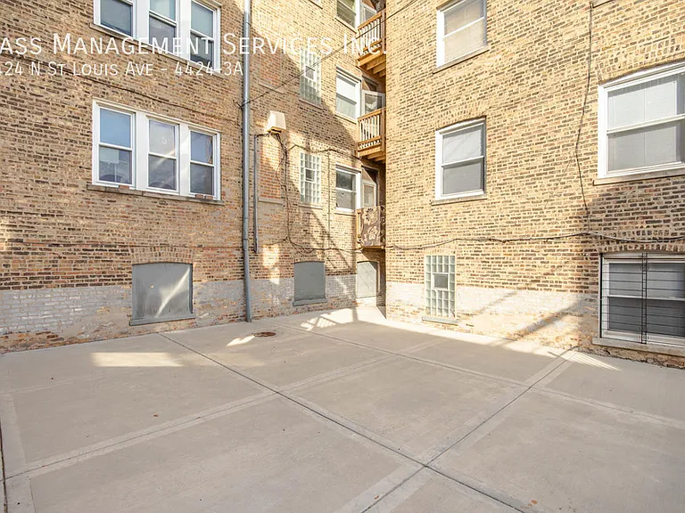 4412-26 N St Louis Ave. — Photo 3