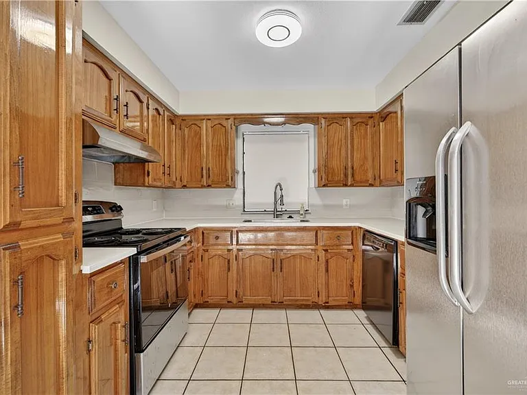 606 Silva Dr — Photo 6