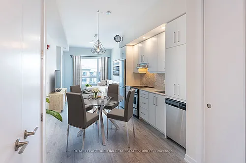 40 Esplanade Ln Photo 1