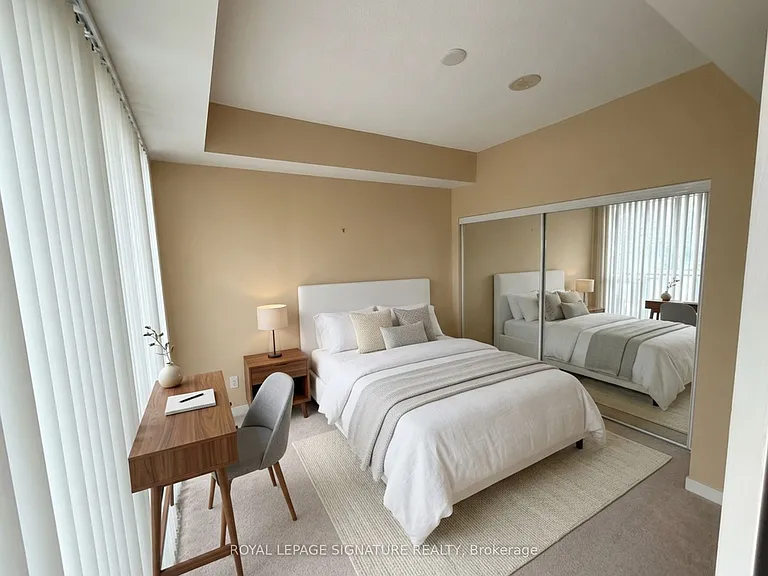 65 Bremner Blvd #1310 — Photo 9