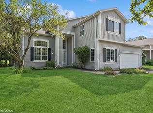 230 Sparrow Ln, Bolingbrook, IL 60490