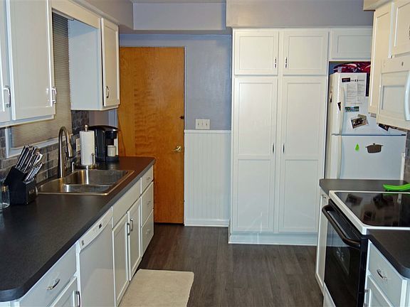 4th image of 2230 Gaylord St