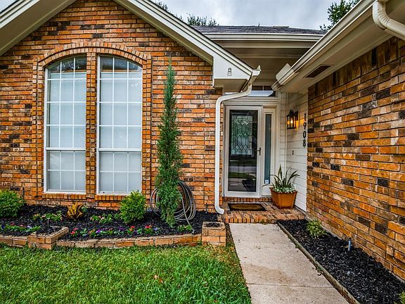 3rd image of 1908 Wood Meadow Dr