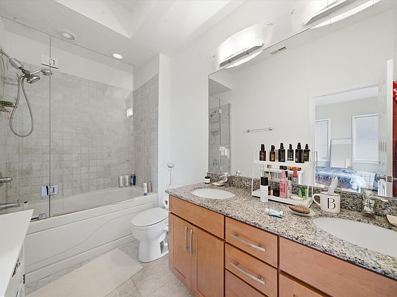 4th image of 1314 N Wicker Park Ave APT 3