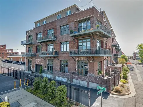 435 S Front St #109 Photo 1