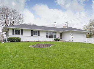 2403 Inca Ln, New Brighton, MN 55112