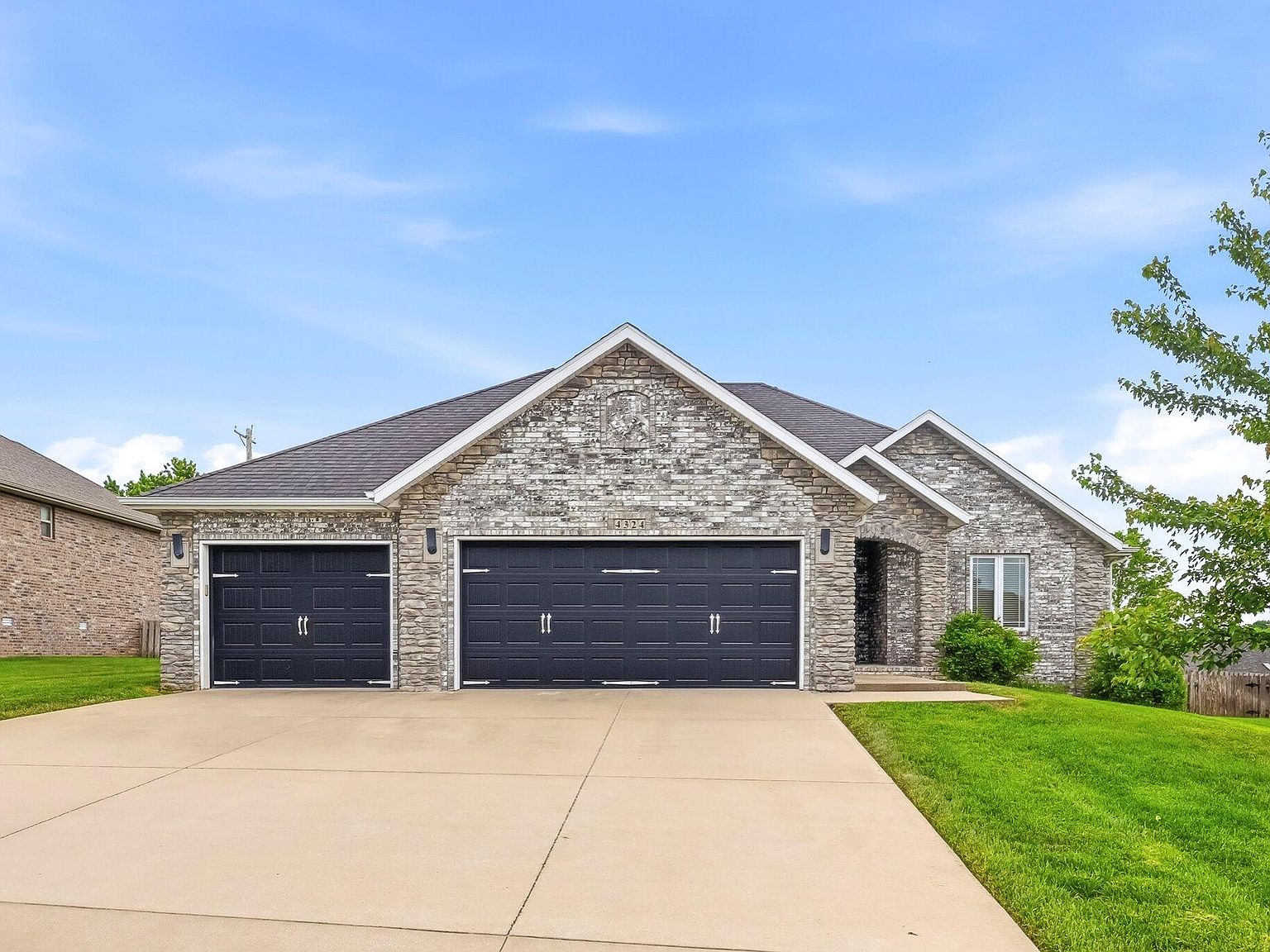 4324 E Kentbrook Drive, Springfield, MO 65802 | Zillow