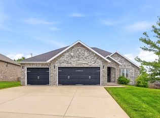 4324 E Kentbrook Drive, Springfield, MO 65802