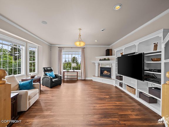 4th image of 16140 Bridgewood Cir