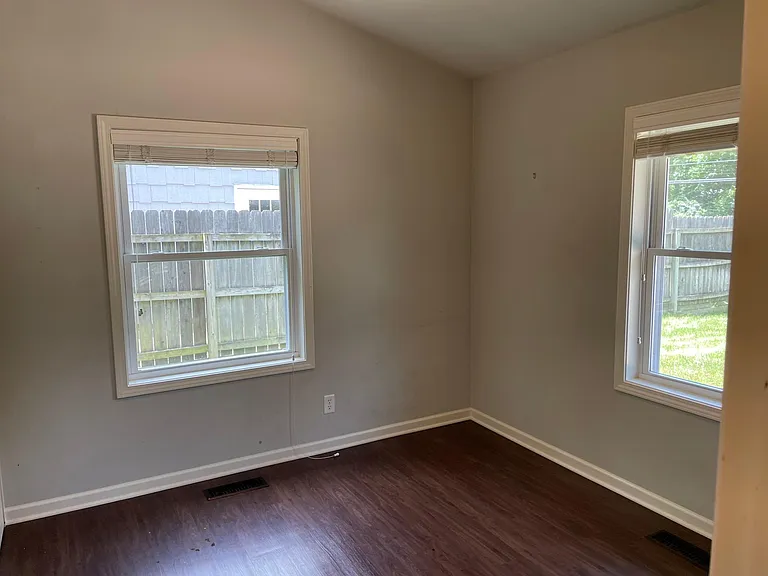 7532 Tomahawk Rd — Photo 3