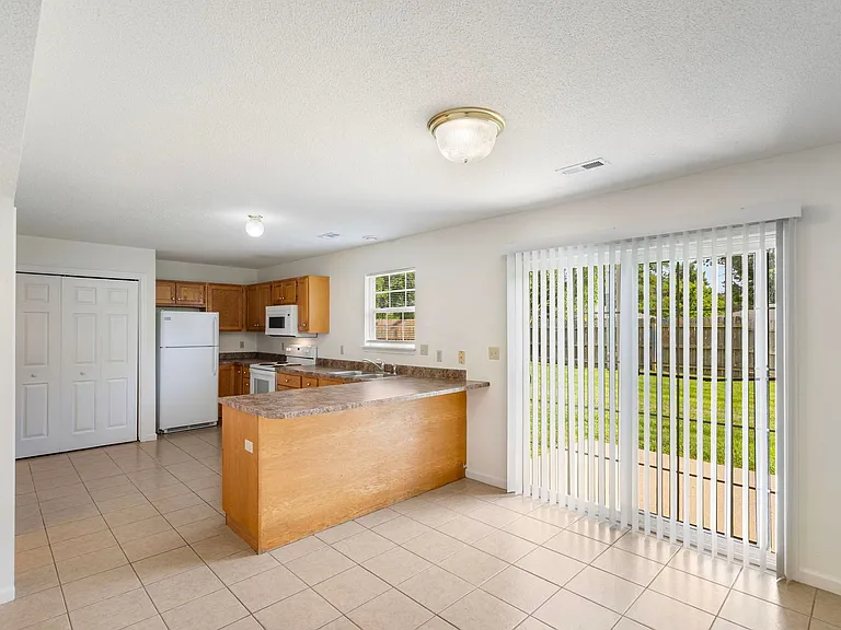 4302-4304 Cheryl Ct. — Photo 10