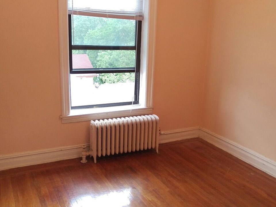 1st image of 7902 Bay Pkwy APT D3