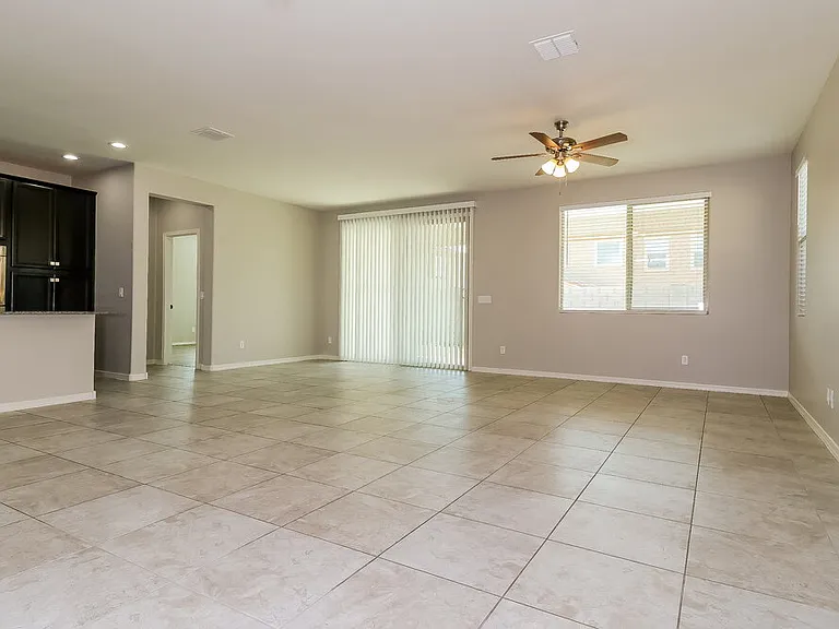 16905 W Woodlands Ave — Photo 4