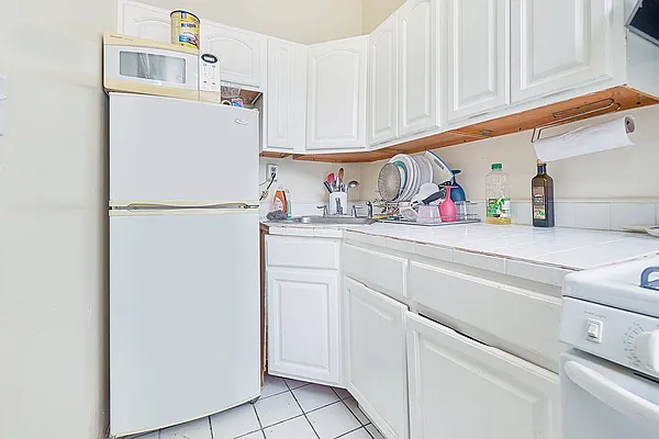 Rented by Compass | media 14