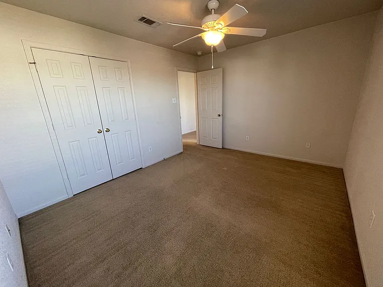 3407 Catalina Dr — Photo 28