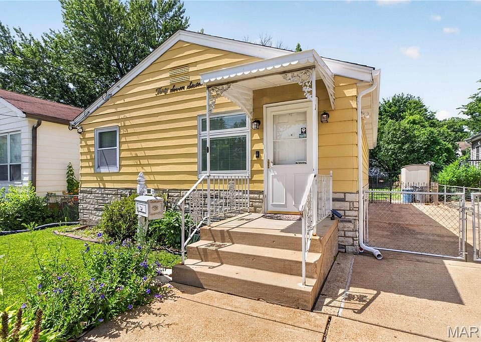 1st image of 3716 Hoffmeister Ave