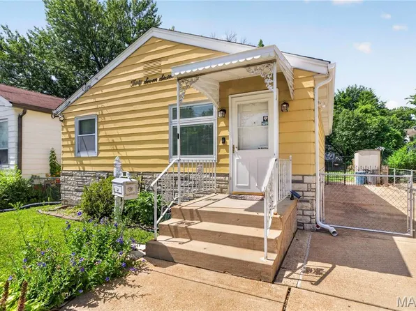 3716 Hoffmeister Ave, Saint Louis, MO 63125