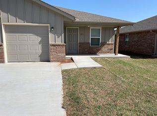 795 NE 4th Pl, Newcastle, OK 73065