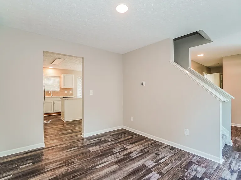 1561 Meadowlark Ln — Photo 8