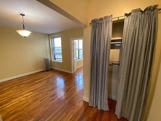 Rented by Tri Boro Terrace Realty | media 27