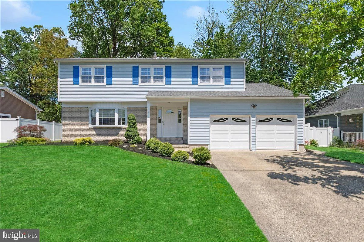 12 Lannigan Dr photo 1