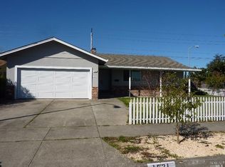 1521 Dudley Pl, Santa Rosa, CA 95401