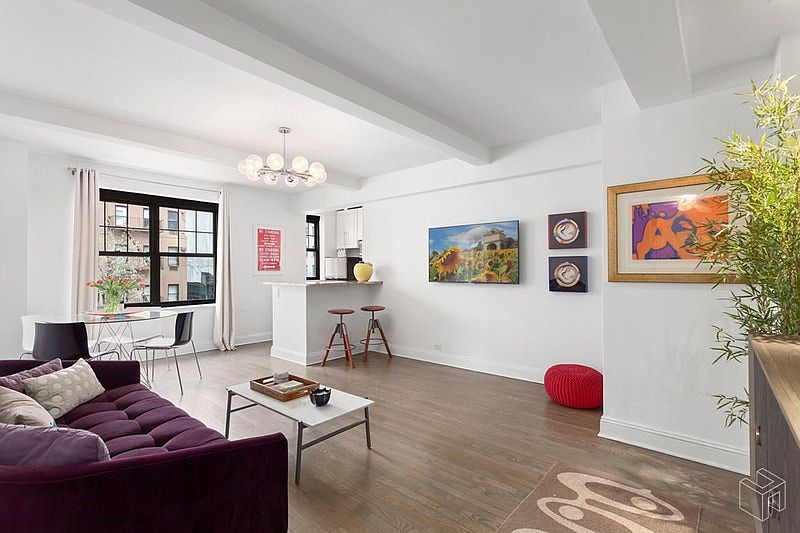 1st image of 200 E 16th St APT 3J