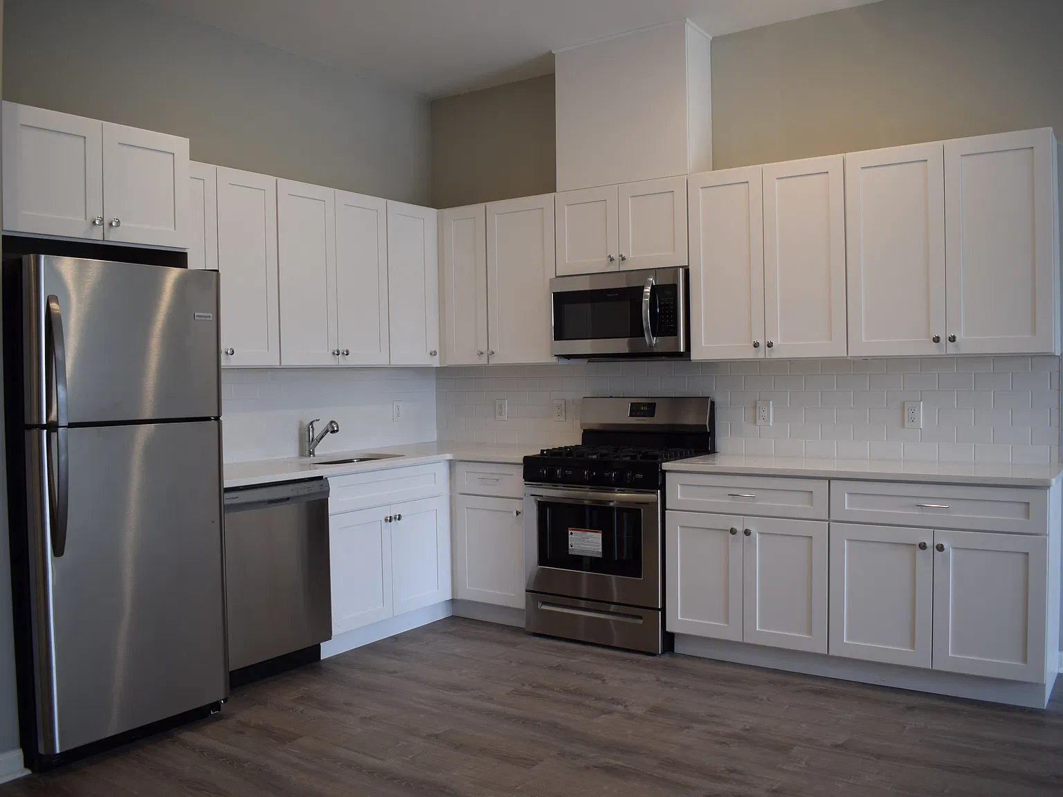 2 bed, $2,500 — Photo 1