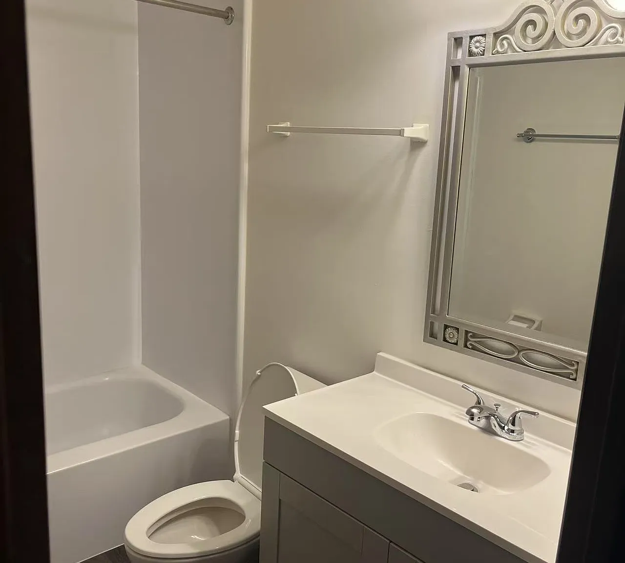 2 bed, 870 sqft, $1,250 — Photo 4