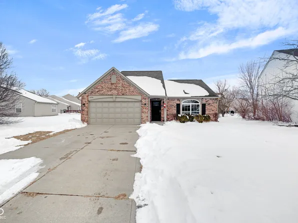 6318 Pickwick Ct, Zionsville, IN 46077