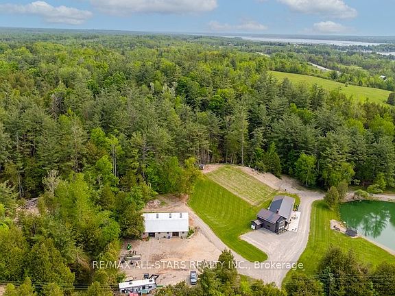 2nd image of 829 Peace Rd