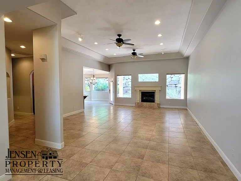 2078 N Gunsight Dr — Photo 16