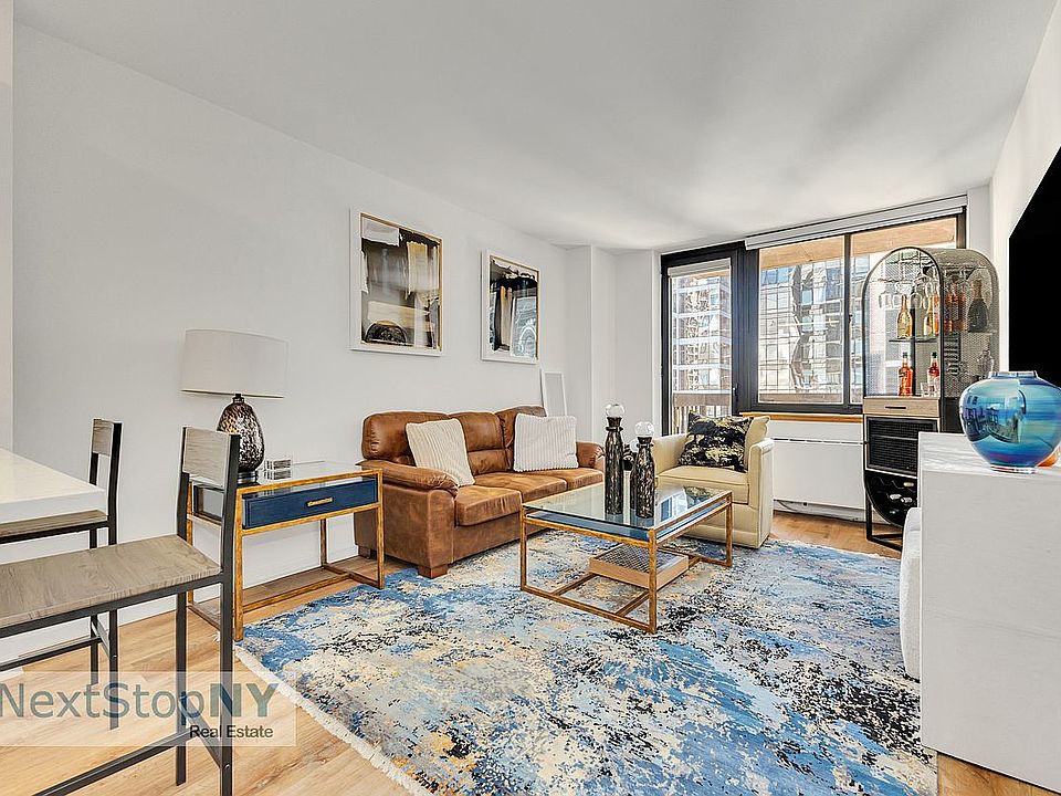 1st image of 250 E 40th St APT 14A